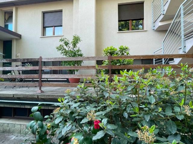 Appartamento in affitto a Meda MB