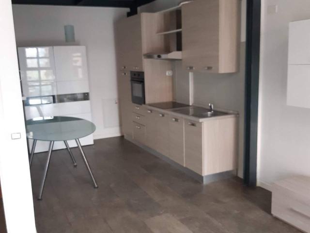 Appartamento in affitto a Melegnano