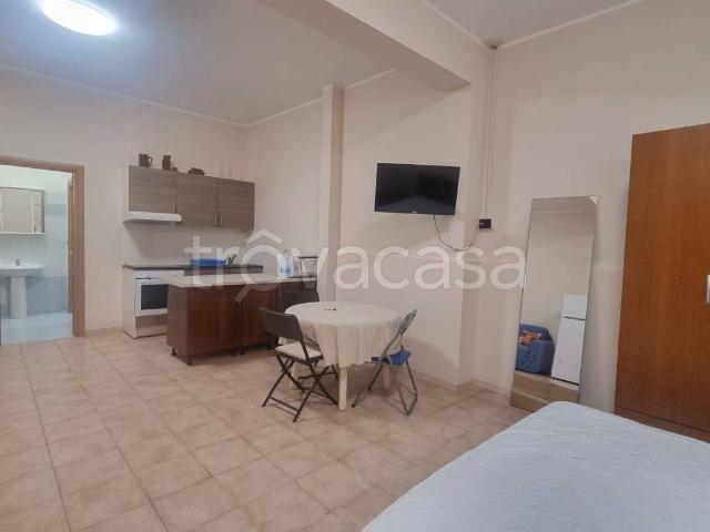 Appartamento in affitto a Messina via Consolare Pompea, arredato, luminoso, studio TrovaCasa