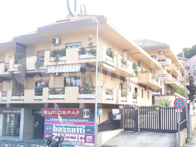 Appartamento in affitto a Messina viale Annunziata, 110, posto auto, luminoso, balcone TrovaCasa