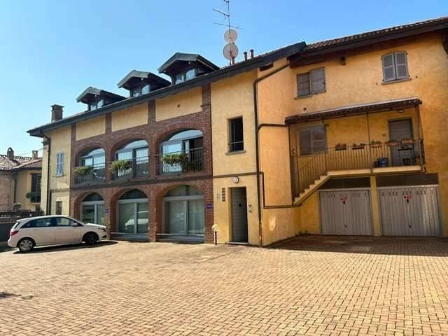 Appartamento in affitto a Mercallo VA