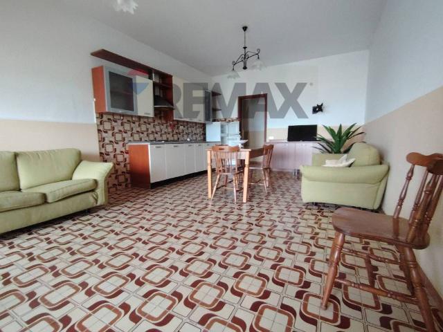 Appartamento in affitto a Milazzo via marinaio d\'italia, 116, arredato, giardino privato, terrazzo TrovaCasa