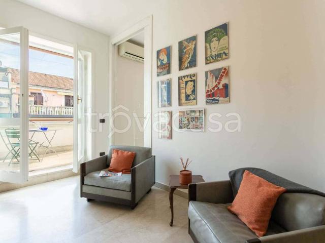 Appartamento in affitto a Milano via Copernico, arredato, terrazzo, centrale TrovaCasa
