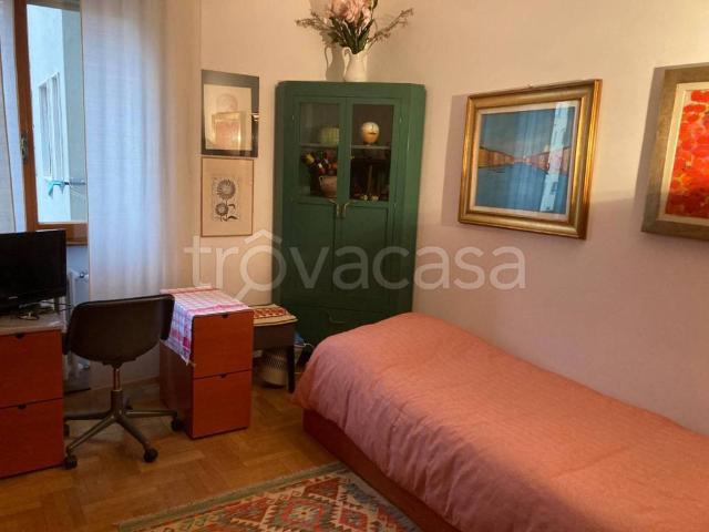 Appartamento in affitto a Milano via costanza, 15, arredato, balcone, cucina abitabile TrovaCasa