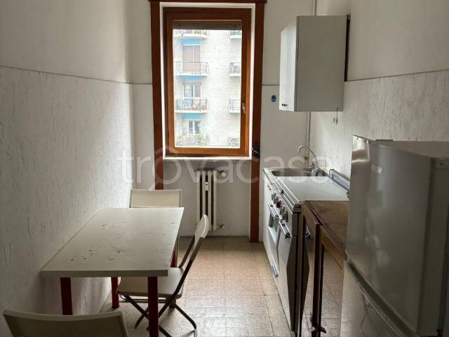 Appartamento in affitto a Milano via Capo Palinuro, 2, arredato, ascensore, balcone TrovaCasa