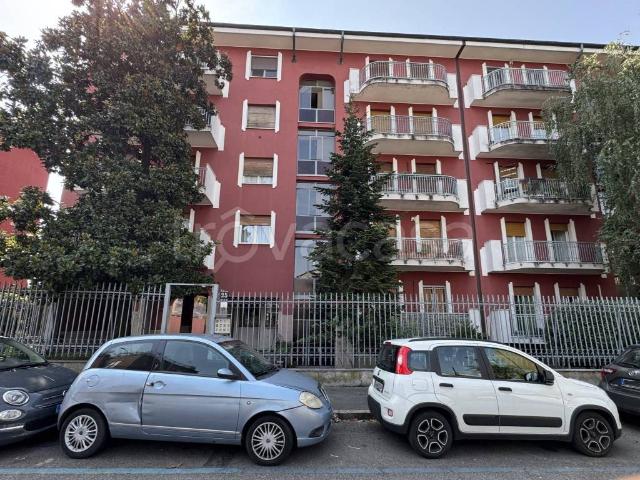 Appartamento in affitto a Milano via Carlo Armellini, 25, arredato, riscaldamento centralizzato, zona servita TrovaCasa