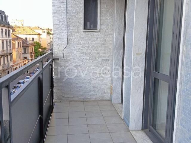 Appartamento in affitto a Milano via Carlo Botta, 4, terrazzo, ascensore, doppia esposizione TrovaCasa