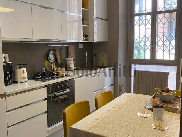 Appartamento in affitto a Milano via Carlo Goldoni, 44, arredato, ascensore, doppia esposizione TrovaCasa