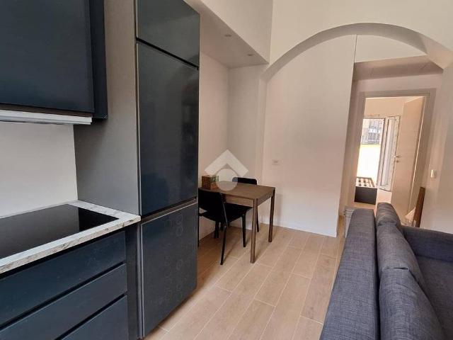 Appartamento in affitto a Milano via Carlo Imbonati, 23, arredato, giardino privato, ristrutturato TrovaCasa