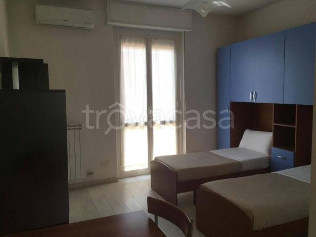 Appartamento in affitto a Milano via Carlo Parea, arredato, balcone, cucina a vista TrovaCasa