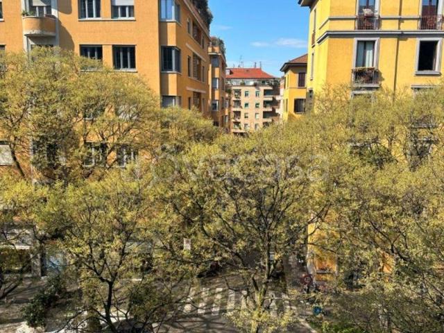 Appartamento in affitto a Milano via Castel Morrone, 28, non arredato/vuoto, ascensore, doppia esposizione TrovaCasa