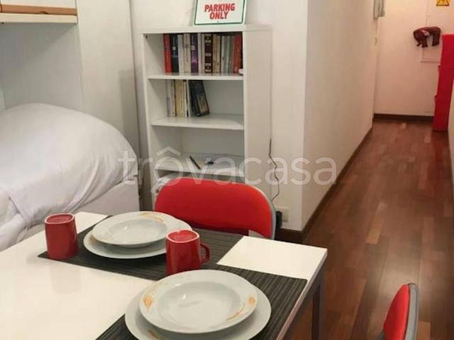 Appartamento in affitto a Milano via Cesare Cesariano, non arredato/vuoto TrovaCasa