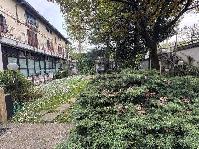 Appartamento in affitto a Milano via Chioggia, 9, arredato, terrazzo, aria condizionata TrovaCasa