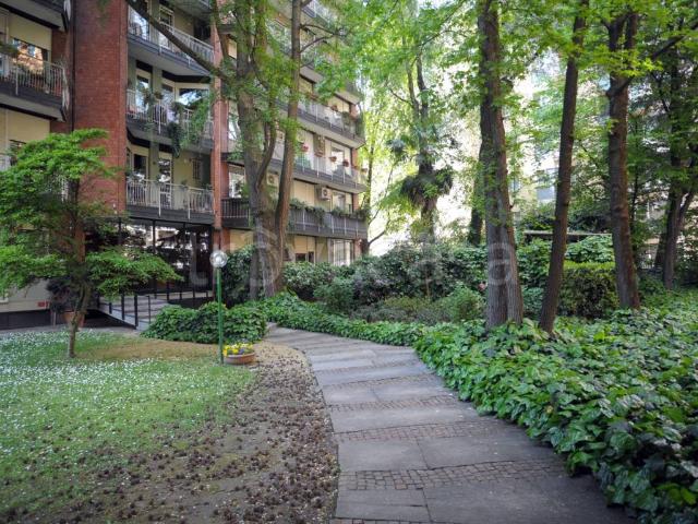 Appartamento in affitto a Milano via Claudio Debussy, arredato, ristrutturato, contesto signorile TrovaCasa