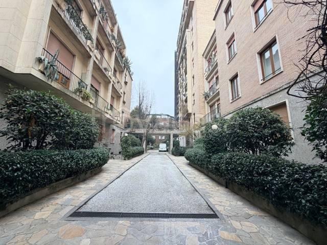 Appartamento in affitto a Milano via Crocefisso, nuova costruzione, parzialmente arredato, ascensore TrovaCasa