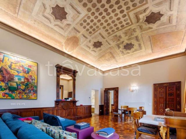 Appartamento in affitto a Milano via Cusani, Duomo, Vittorio Emanuele