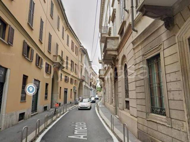 Appartamento in affitto a Milano via Amedei, arredato, ristrutturato, lavanderia TrovaCasa
