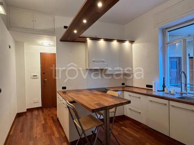 Appartamento in affitto a Milano via Antonio Canova, 6, arredato, libero subito, balcone TrovaCasa