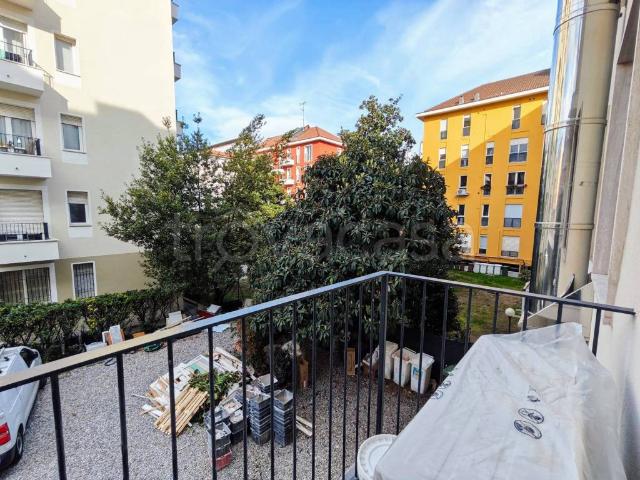 Appartamento in affitto a Milano via Antonio Fogazzaro, 9, arredato, ascensore, riscaldamento centralizzato TrovaCasa