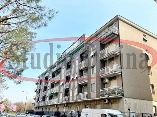 Appartamento in affitto a Milano via Antonio Martinazzoli, 4, arredato, balcone, cucina abitabile TrovaCasa