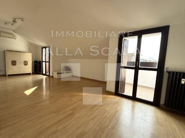 Appartamento in affitto a Milano via Antonio Sacchini, terrazzo, parzialmente arredato, ascensore TrovaCasa