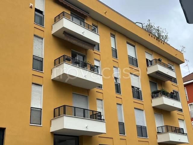 Appartamento in affitto a Milano via Andrea Maffei, arredato, ascensore, ristrutturato TrovaCasa