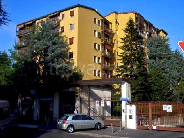 Appartamento in affitto a Milano via Angiolo Maffucci, arredato, libero subito, buono stato TrovaCasa