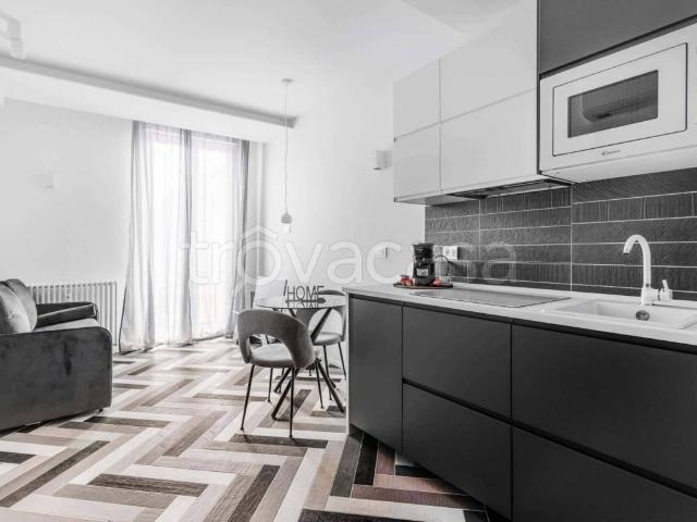Appartamento in affitto a Milano via Accademia, arredato, balcone TrovaCasa