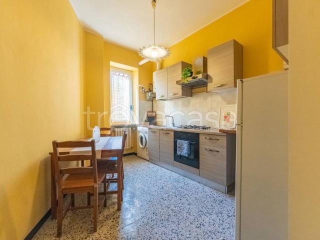 Appartamento in affitto a Milano via Adelaide Bono Cairoli, 31, non arredato/vuoto, vicinanze negozi, senza ascensore TrovaCasa