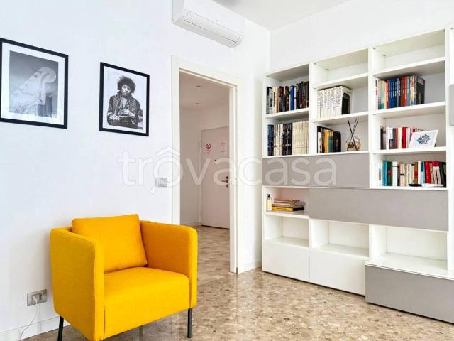 Appartamento in affitto a Milano via Adolfo Wildt, 19/5, arredato, box, ascensore TrovaCasa