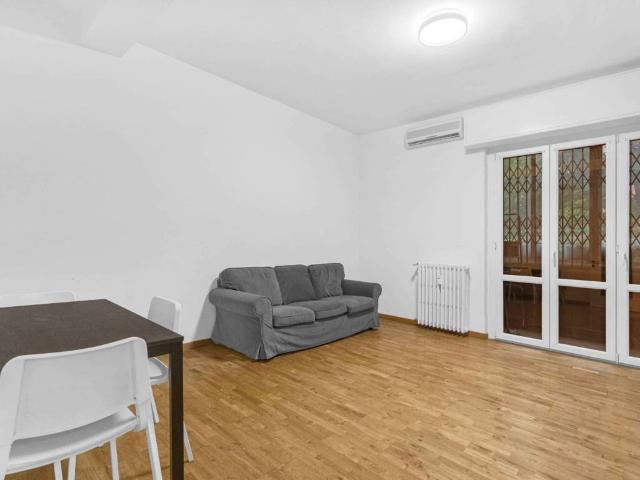 Appartamento in affitto a Milano via Aicardo, 2, arredato, giardino condominiale, servizio di portineria TrovaCasa