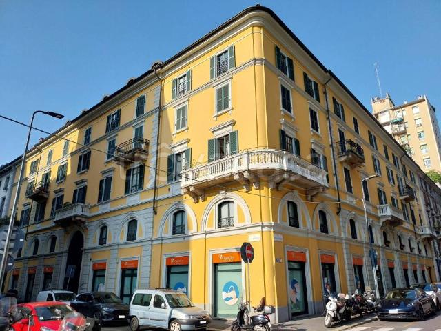 Appartamento in affitto a Milano via Aldo Manuzio, 7, non arredato/vuoto, posto auto, box TrovaCasa