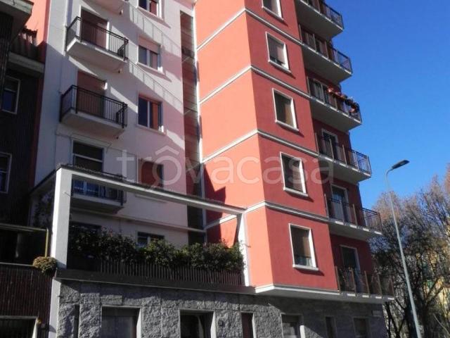 Appartamento in affitto a Milano via Azzo Carbonera, arredato, ascensore, doppia esposizione TrovaCasa