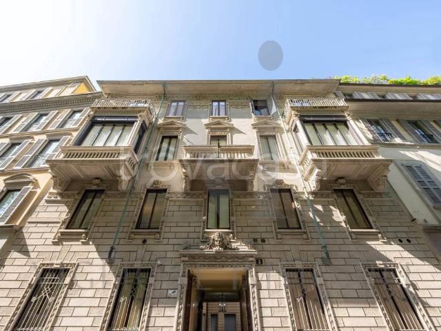 Appartamento in affitto a Milano via Borgonuovo, 3, non arredato/vuoto, ultimo piano, contesto signorile TrovaCasa