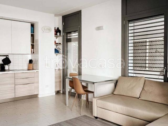 Appartamento in affitto a Milano via Bruno Maderna, arredato, terrazzo, aria condizionata TrovaCasa