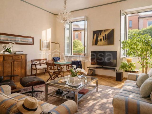 Appartamento in affitto a Milano via g. Leopardi, arredato, terrazzo, balcone TrovaCasa
