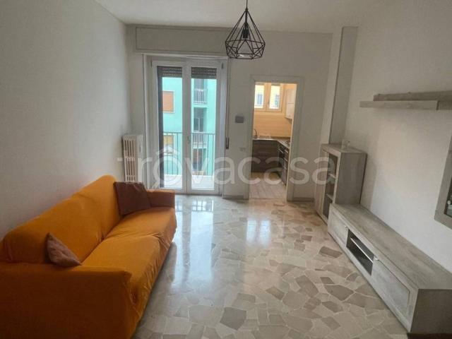 Appartamento in affitto a Milano via Gabriele Camozzi, 30, arredato, ascensore, doppia esposizione TrovaCasa