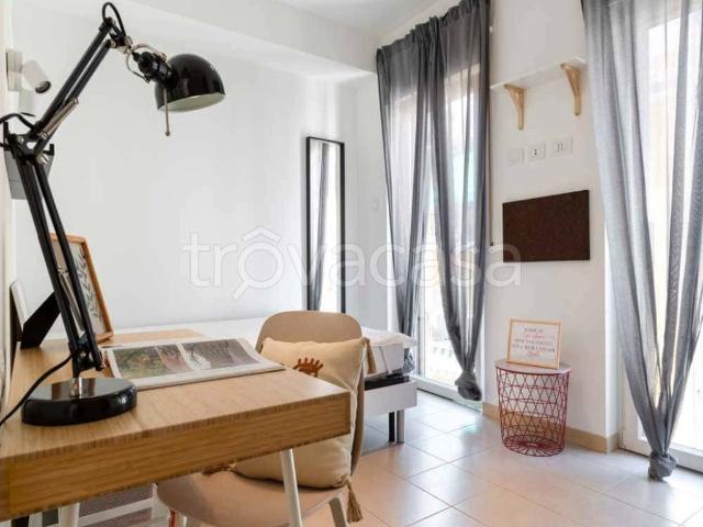 Appartamento in affitto a Milano via Gardone, arredato, ascensore, lavatrice TrovaCasa