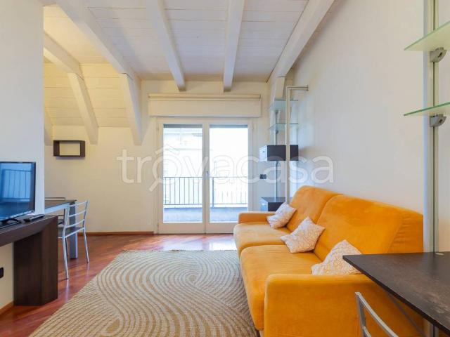 Appartamento in affitto a Milano via Garofalo, 5, arredato, terrazzo, vista panoramica TrovaCasa
