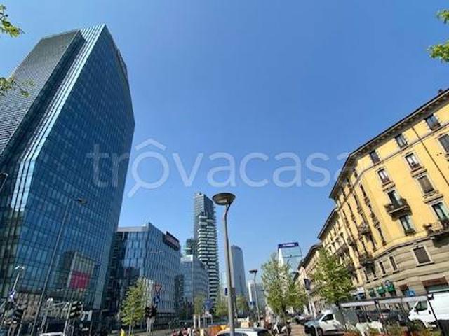 Appartamento in affitto a Milano via Generale Gustavo Fara, arredato, libero subito, riscaldamento centralizzato TrovaCasa