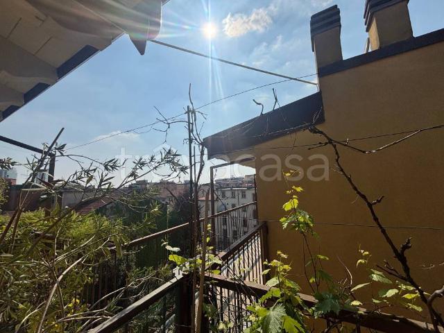 Appartamento in affitto a Milano via Genova Thaon di Revel, arredato, ultimo piano, ristrutturato TrovaCasa