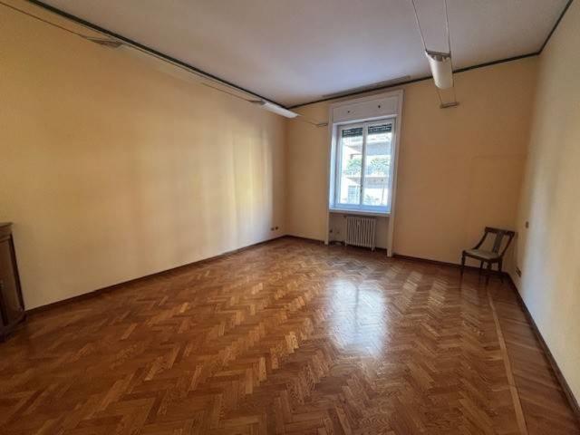 Appartamento in affitto a Milano via Giulio Ceradini, non arredato/vuoto, ristrutturato, aria condizionata TrovaCasa