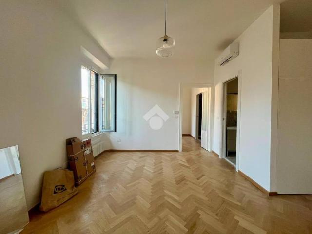 Appartamento in affitto a Milano via Giulio Uberti, 5, parzialmente arredato, ultimo piano, ristrutturato TrovaCasa