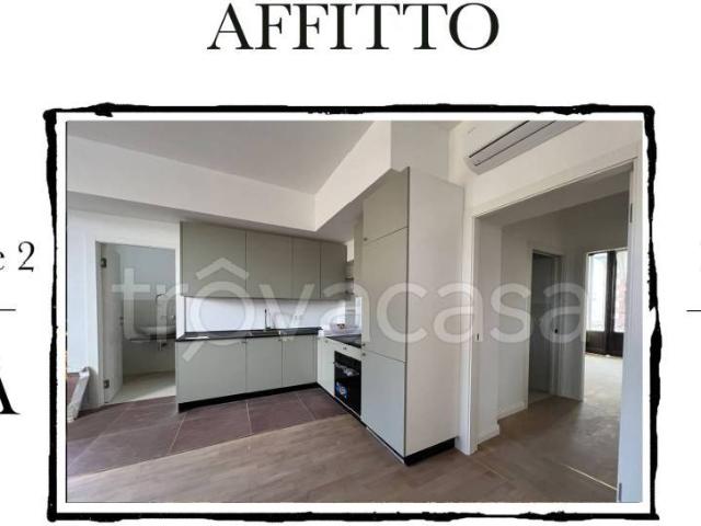 Appartamento in affitto a Milano via Giuseppe Lagrange, 2, parzialmente arredato, parquet, balcone TrovaCasa