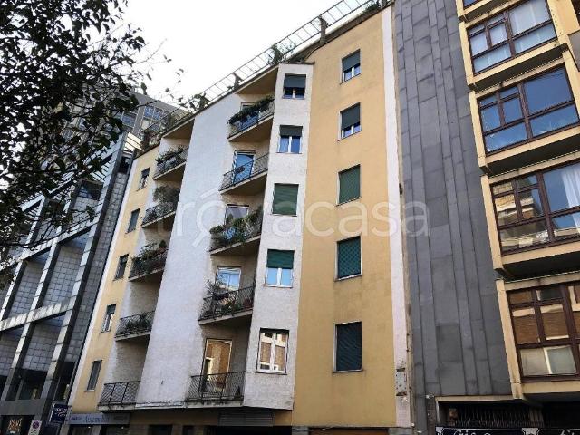 Appartamento in affitto a Milano via Giuseppe Parini, 3, arredato, ascensore, doppia esposizione TrovaCasa