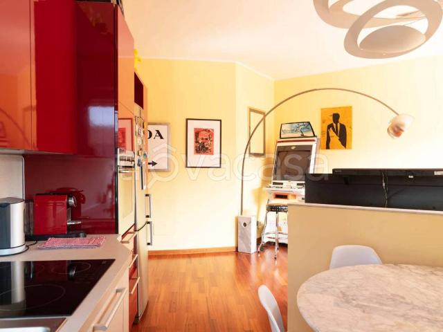 Appartamento in affitto a Milano via Giacomo Boni, arredato, parquet, luminoso TrovaCasa