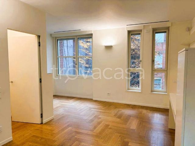 Appartamento in affitto a Milano via Giacomo Leopardi, arredato, posto auto, immobile di prestigio TrovaCasa