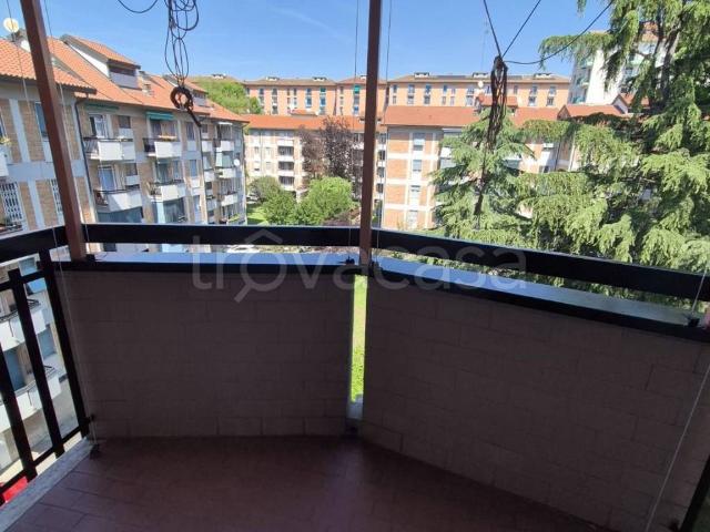 Appartamento in affitto a Milano via Giacomo Quarenghi, arredato, ascensore, doppia esposizione TrovaCasa