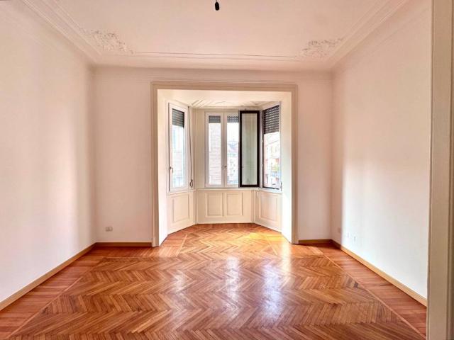 Appartamento in affitto a Milano via Giambattista Vico, 4, non arredato/vuoto, doppia esposizione, possibilità box TrovaCasa