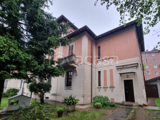 Appartamento in affitto a Milano via Gian Rinaldo Carli, 8, arredato, terrazzo, riscaldamento autonomo TrovaCasa